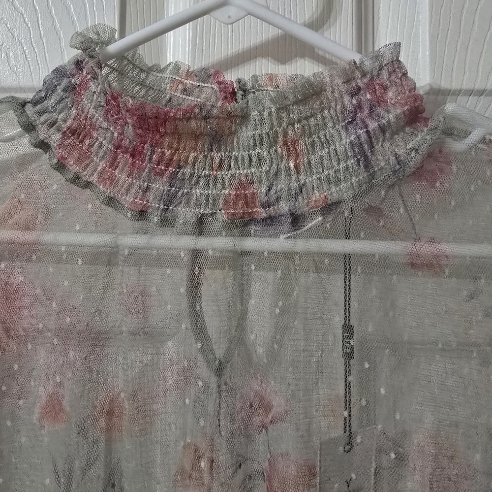 Cottagecore Sheer Floral Mesh Puff Shoulder Smocked Mockneck Top, NWT, Sz Medium - Picture 7 of 14